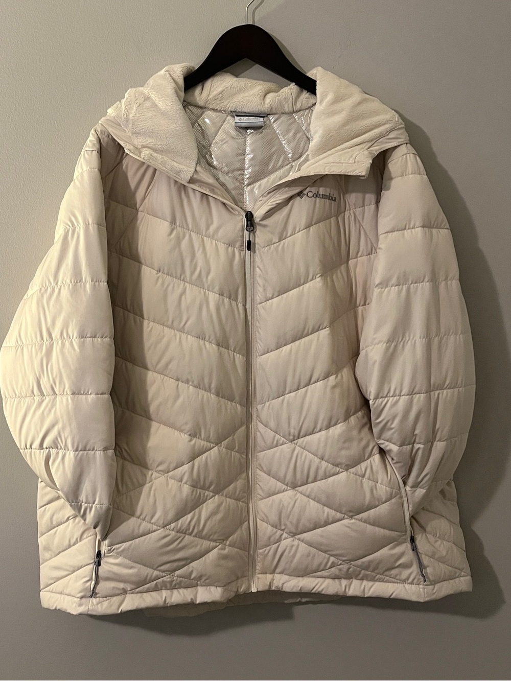 Columbia Women's Heavenly Hooded Jacket - Plus Size (Dark Stone)
